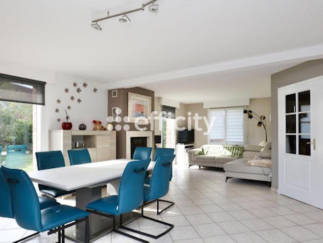 Vente Maison 5 pièces 129.44 m2 Quesnoy sur Deûle