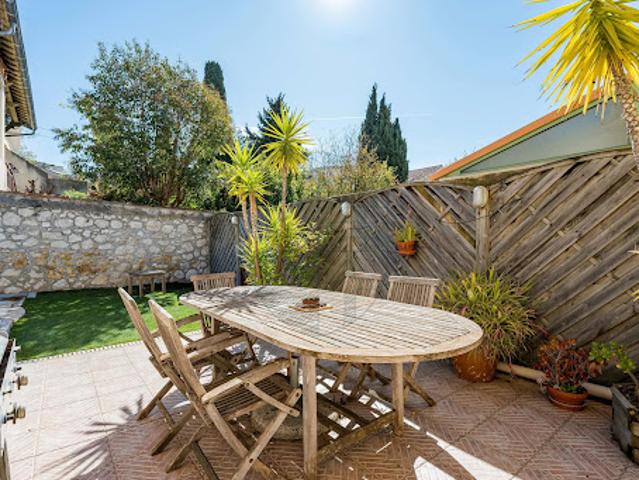 Vente Maison 5 pièces 120 m2 Marseille 12ème