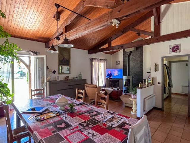 Vente Maison 5 pièces 120 m2 Montpon Ménestérol