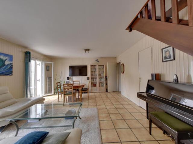Vente Maison 5 pièces 120 m2 Neuilly Plaisance