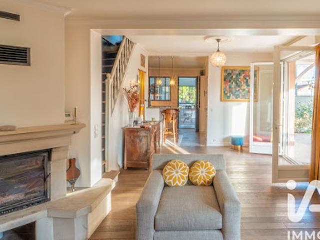 Vente Maison 5 pièces 120 m2 Neuilly Plaisance