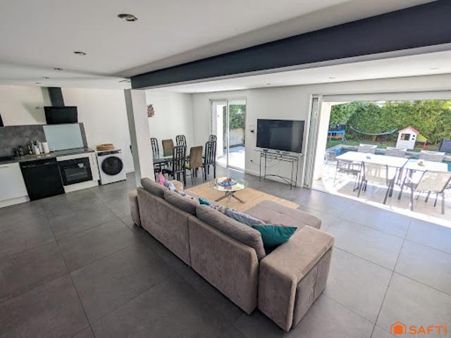 Vente Maison 5 pièces 120 m2 Nimes