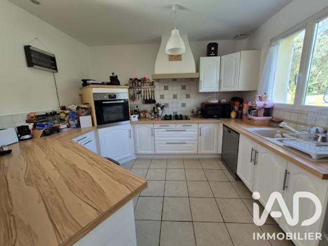 Vente Maison 5 pièces 120 m2 Chantemerle les Blés