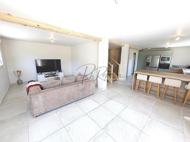 Vente Maison 5 pièces 120 m2 Etaux