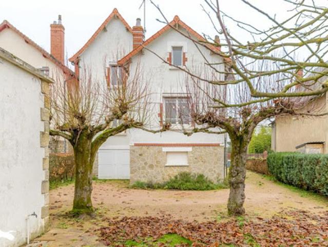 Vente Maison 5 pièces 136 m2 Saint Amand Montrond