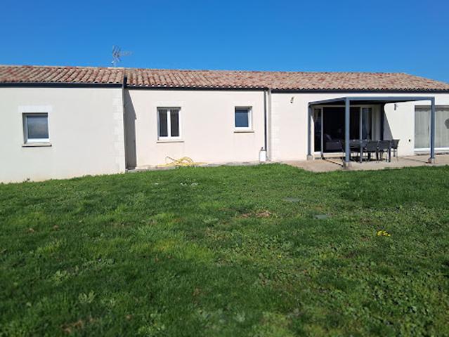 Vente Maison 5 pièces 120 m2 Saint Sulpice d'Arnoult