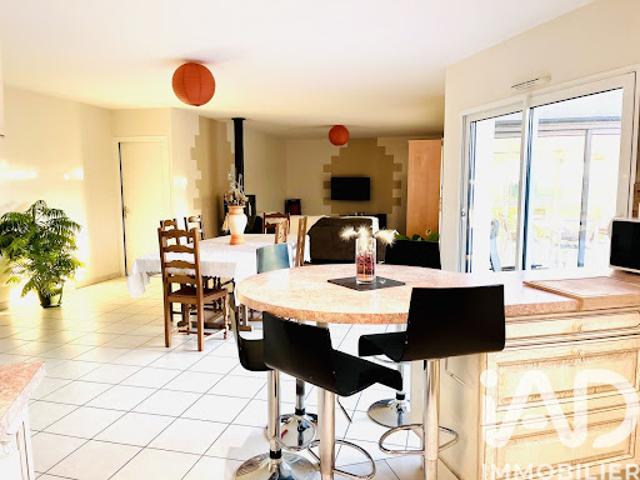 Vente Maison 5 pièces 120 m2 Sainte Flaive des Loups