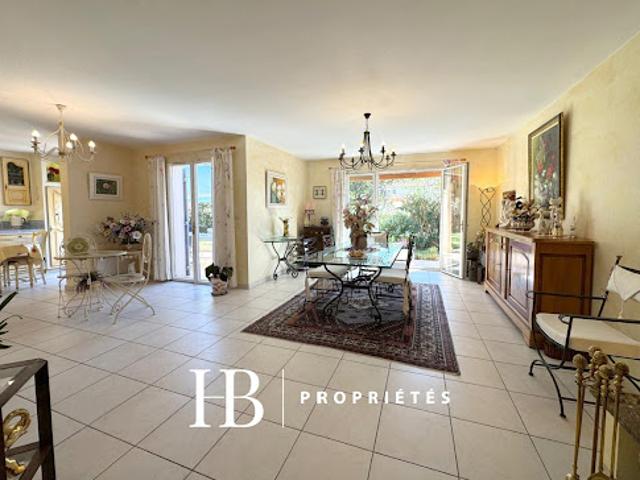 Vente Maison 5 pièces 120 m2 Six Fours les Plages