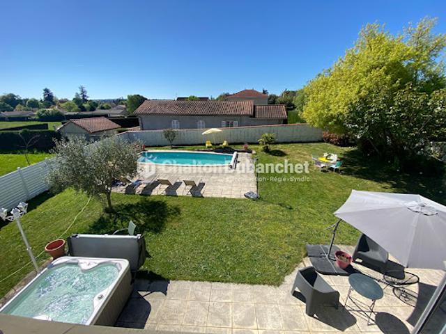 Vente Maison 5 pièces 120 m2 Villerest