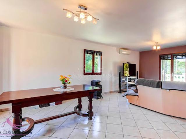 Vente Maison 5 pièces 120.66 m2 Ventiseri
