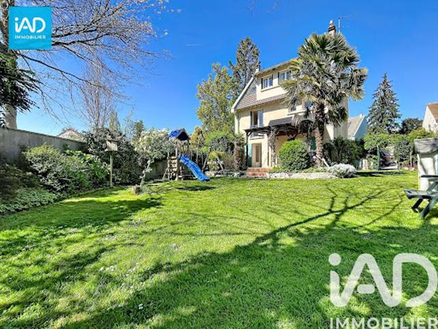 Vente Maison 5 pièces 121 m2 Cernay la Ville