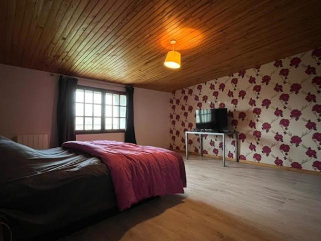 Vente Maison 5 pièces 121 m2 Saint Adjutory