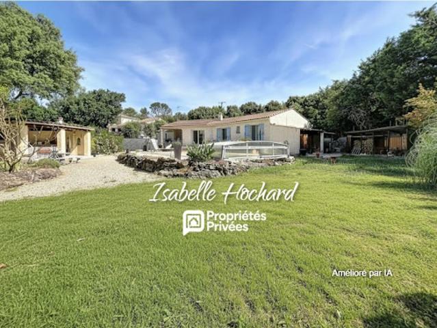 Vente Maison 5 pièces 121 m2 Sainte Anastasie sur Issole