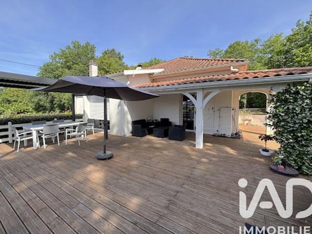 Vente Maison 5 pièces 121 m2 Sanilhac