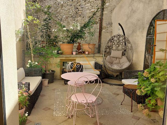 Vente Maison 5 pièces 121 m2 Taulignan