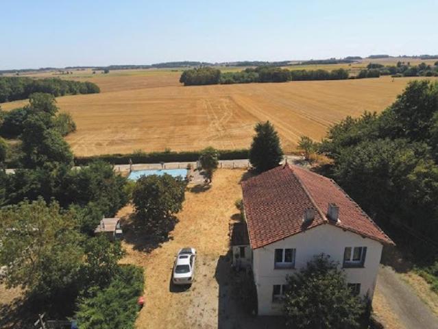 Vente Maison 5 pièces 121 m2 Villefagnan