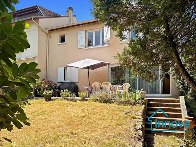 Vente Maison 5 pièces 121.17 m2 La Celle Saint Cloud