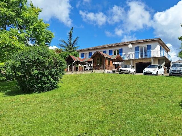 Vente Maison 5 pièces 122 m2 Camarsac