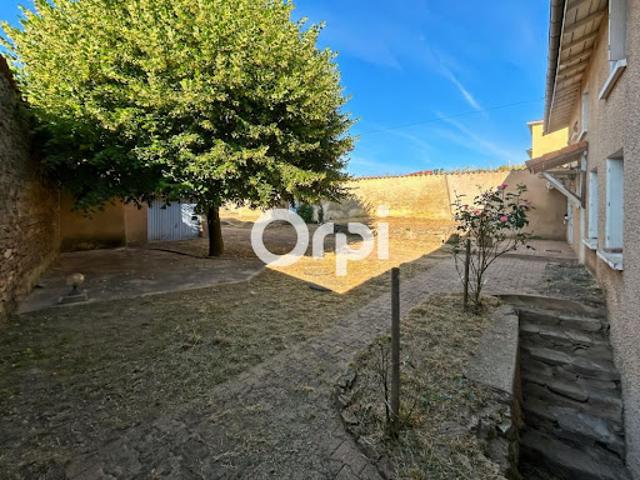 Vente Maison 5 pièces 122 m2 Chazelles sur Lyon