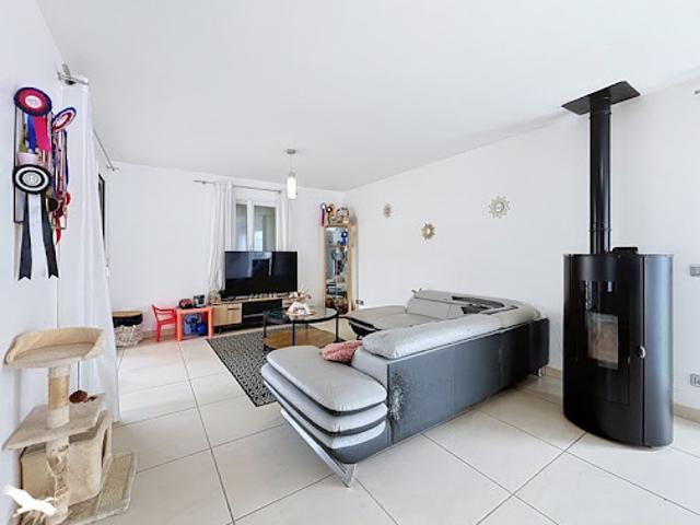 Vente Maison 5 pièces 122 m2 Roullet Saint Estèphe