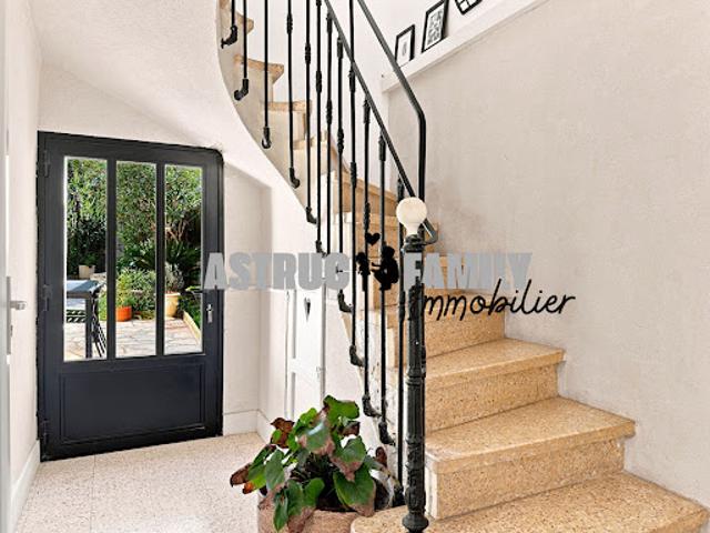 Vente Maison 5 pièces 122 m2 Saint Laurent d'Aigouze