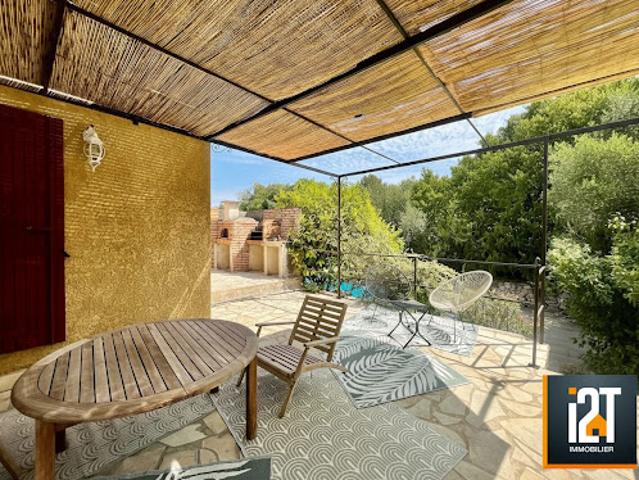 Vente Maison 5 pièces 122 m2 Sainte Anastasie