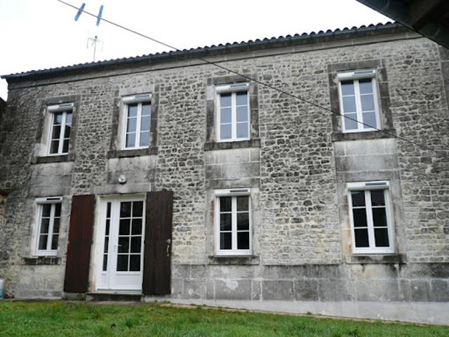 Vente Maison 5 pièces 122 m2 Segonzac