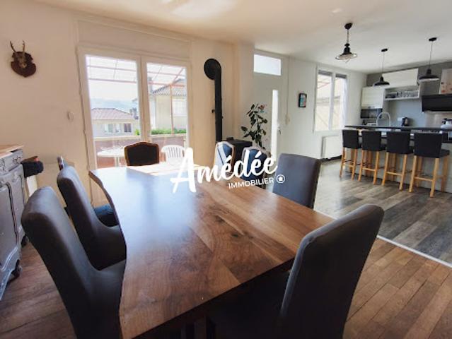 Vente Maison 5 pièces 123 m2 Saint Céré
