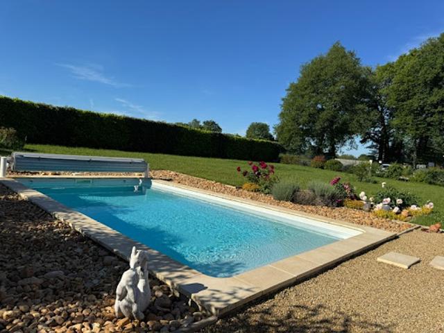 Vente Maison 5 pièces 123 m2 Savignac les Eglises