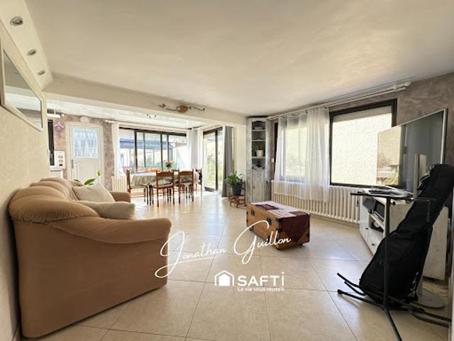 Vente Maison 5 pièces 123 m2 Villeneuve le Comte