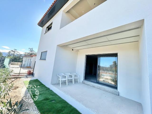 Vente Maison 5 pièces 123.69 m2 Saint Jean Lasseille