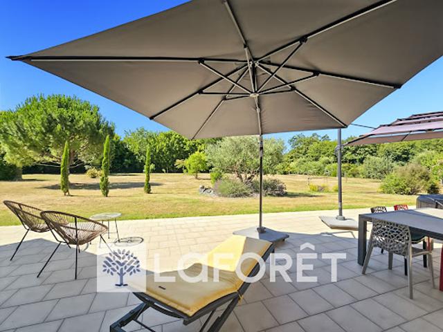 Vente Maison 5 pièces 134 m2 Saint Simon de Pellouaille
