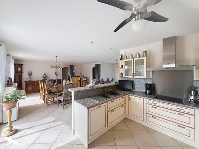Vente Maison 5 pièces 134 m2 Saint Pardoux Isaac