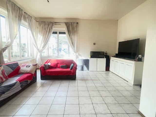 Vente Maison 5 pièces 134 m2 Sainte colombe