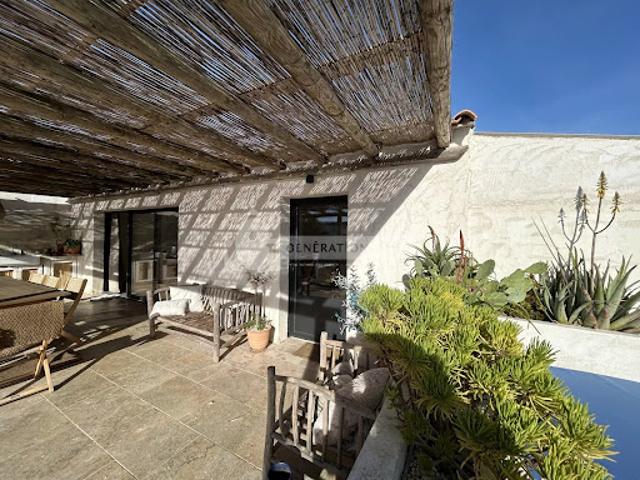Vente Maison 5 pièces 134 m2 Saintes Maries de la Mer