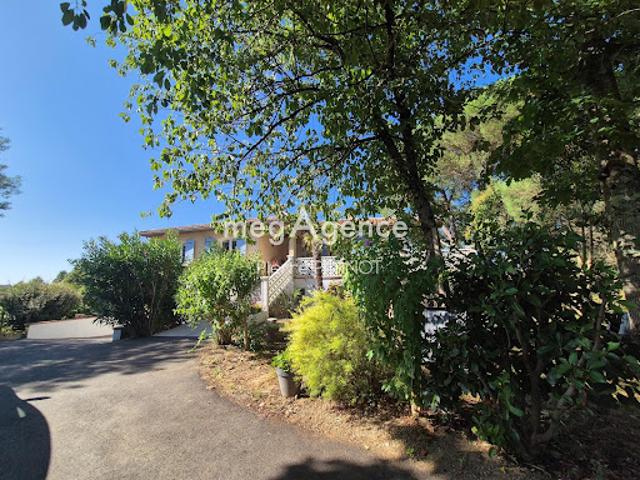 Vente Maison 5 pièces 134 m2 Terssac