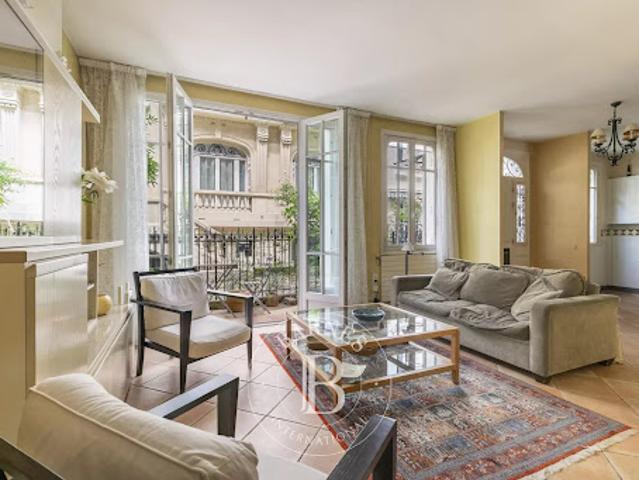 Vente Maison 5 pièces 134.36 m2 Paris 16ème