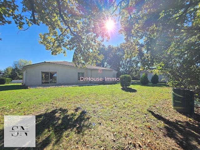 Vente Maison 5 pièces 134.53 m2 Saint Etienne de Fougères