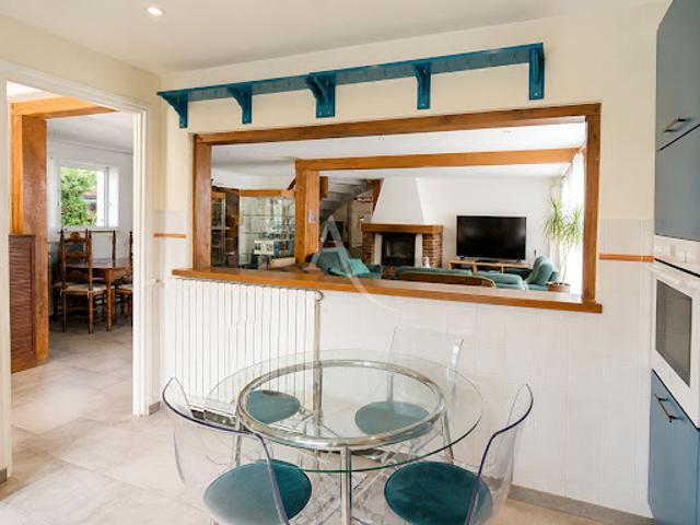 Vente Maison 5 pièces 135 m2 Montfermeil