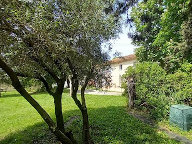 Vente Maison 5 pièces 135 m2 Nimes