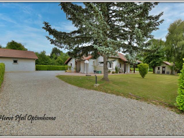 Vente Maison 5 pièces 135 m2 Brézins