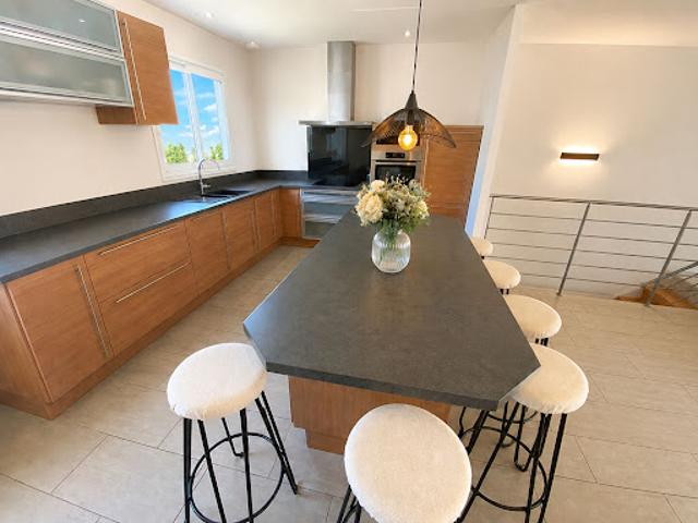 Vente Maison 5 pièces 135 m2 Ceyrat