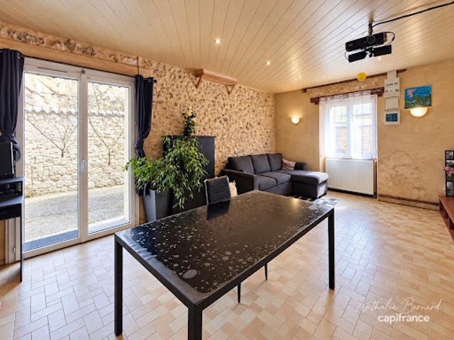 Vente Maison 5 pièces 135 m2 Lolme