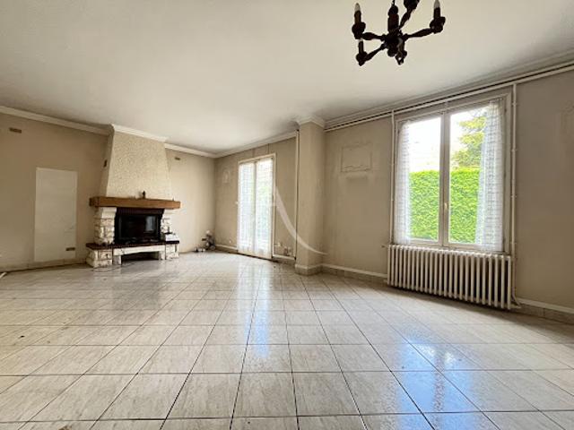 Vente Maison 5 pièces 135 m2 Saint cheron