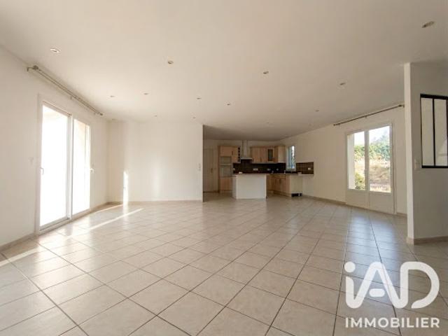 Vente Maison 5 pièces 135 m2 Saint Genis du Bois