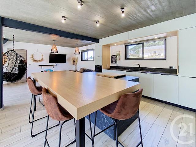 Vente Maison 5 pièces 135 m2 Saint Hostien