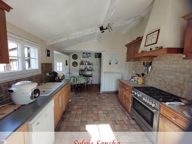 Vente Maison 5 pièces 135 m2 Vicq Exemplet