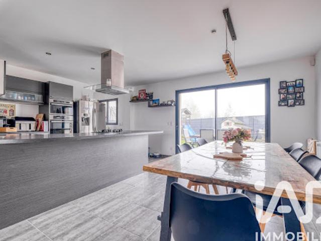 Vente Maison 5 pièces 135 m2 Villeneuve le Comte