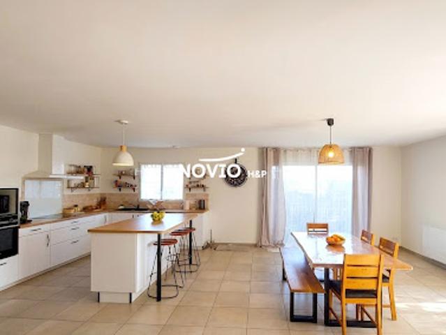 Vente Maison 5 pièces 135.55 m2 Jaunay Marigny