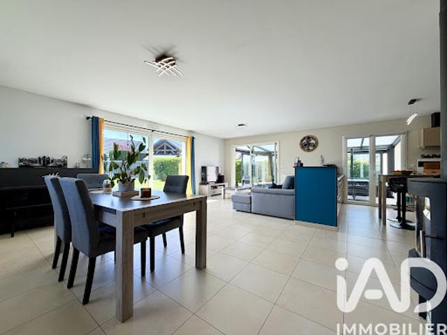 Vente Maison 5 pièces 136 m2 Octeville sur Mer
